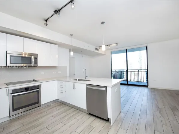 999 SW 1st Ave APT 2402, Miami, FL 33130