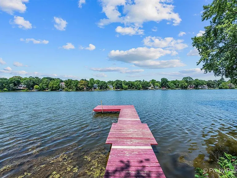 24060 N Lakeside Dr — Photo 31