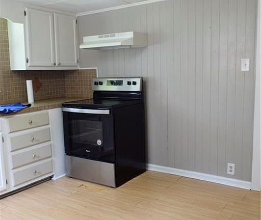 2nd image of 2607 Foch St