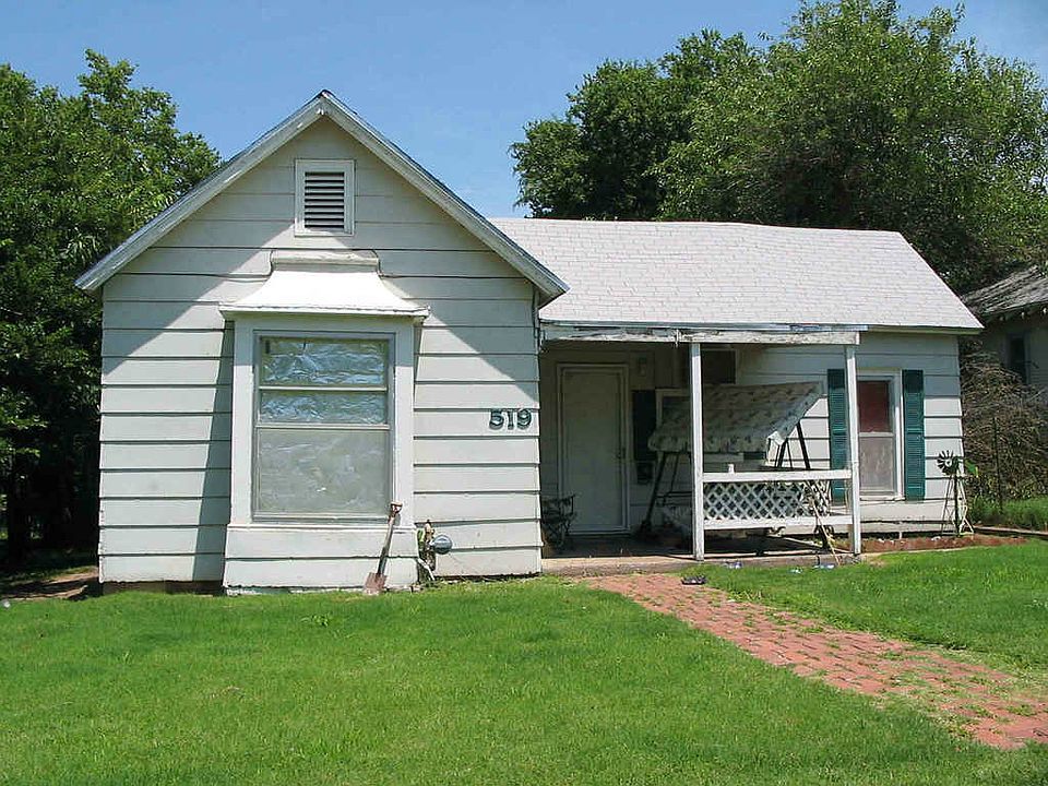 1st image of 519 E Lincoln Ave