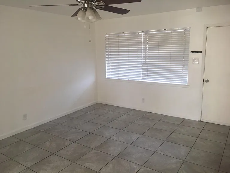 8116 Gilbert Dr — Photo 12