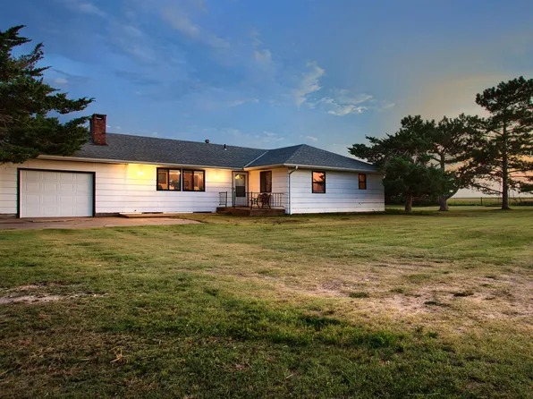1280 Grants Villa Rd, Hays, KS 67601
