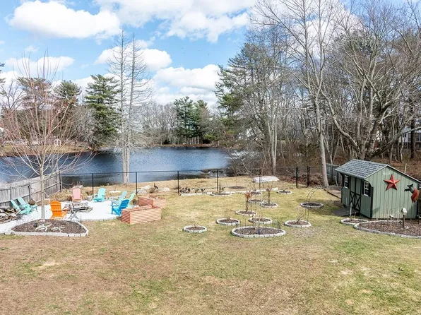 14 Myra Rd, Coventry, RI 02816