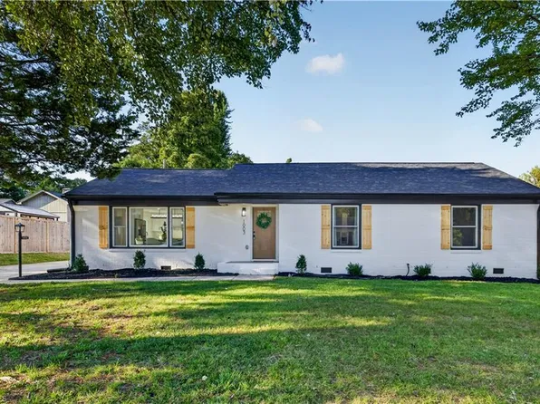 1003 Pembroke Rd, Greensboro, NC 27408