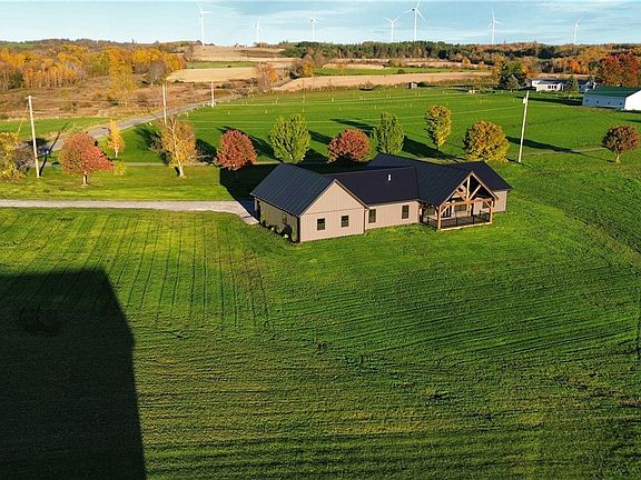4th image of 682 Parkhurst Rd