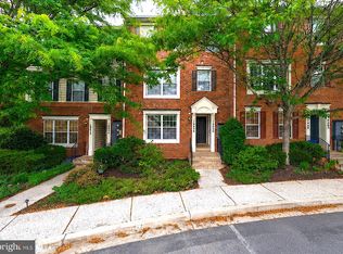 10456 Damascus Park Ln #M19, Damascus, MD 20872