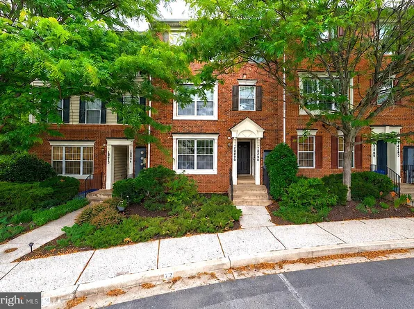 10456 Damascus Park Ln #M19, Damascus, MD 20872