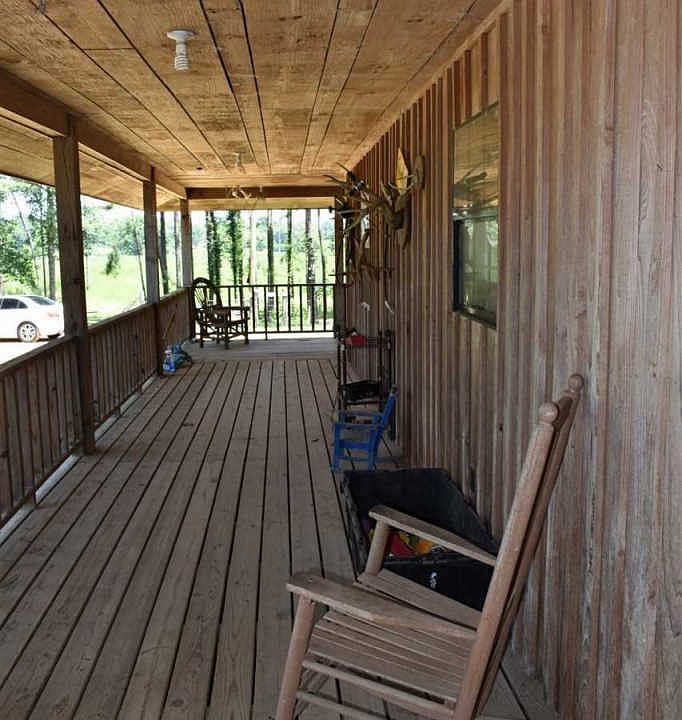 2nd image of 132 Frog Hollow Cir