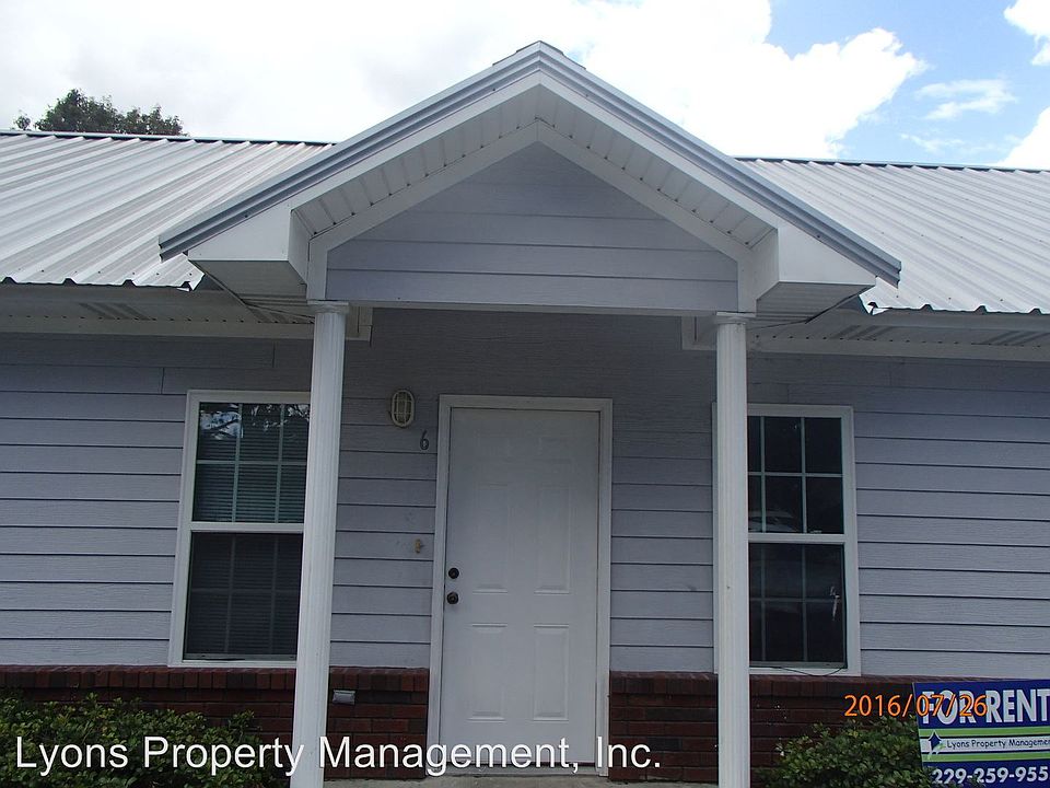 1st image of 1305 Breckenridge Dr APT 6