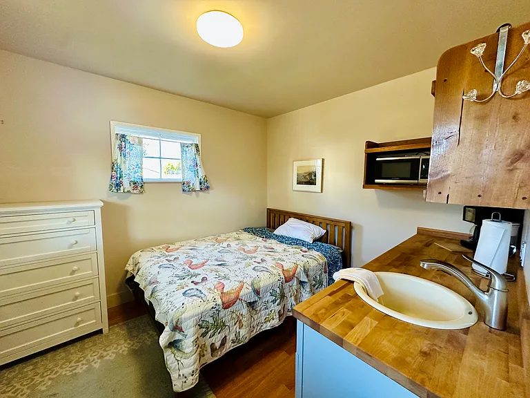 610 Granite St #B — Photo 6