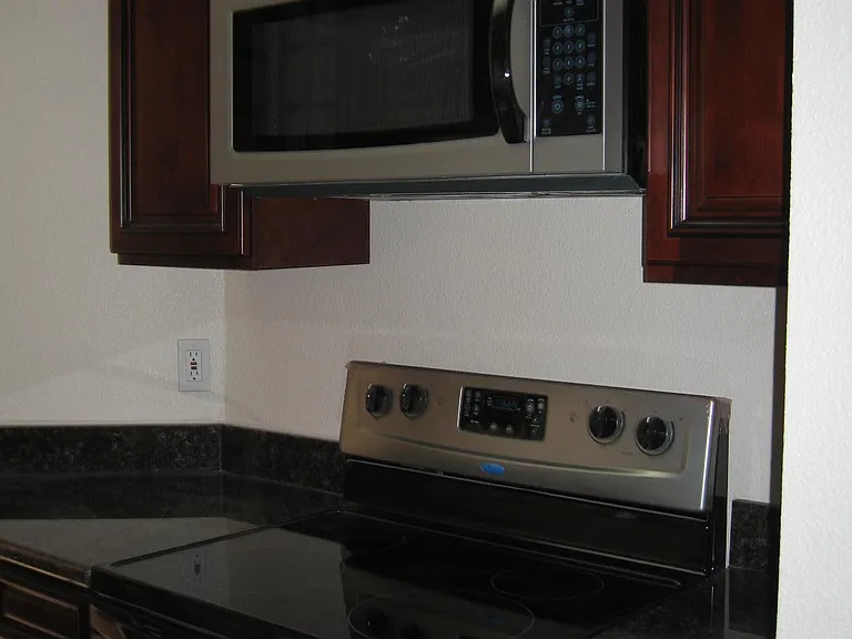 39495 Albany Cmn #G — Photo 4