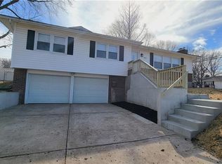 12801 E 49th Ter S, Independence, MO 64055