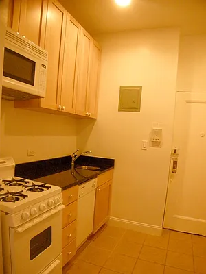 Rented by Vickers Realty | media 11