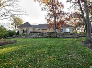 13 Riva Rdg, Lemont, IL 60439