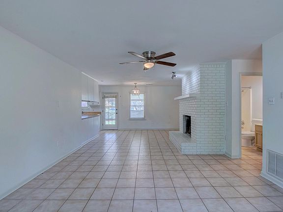 5th image of 36 Kingspark Dr
