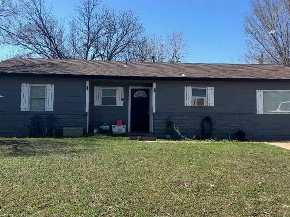 107 Oak St, Elgin, OK 73538