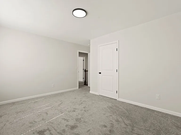 168 Green Paddock Cir — Photo 28