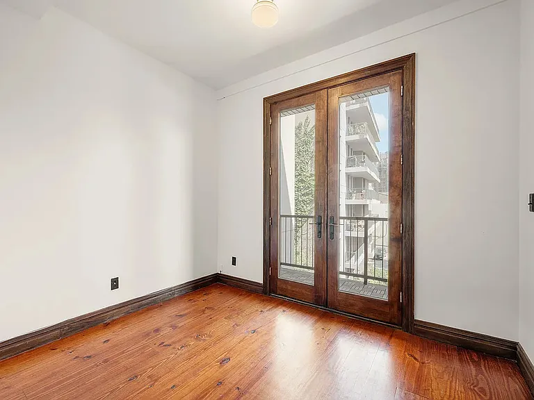 235 Kent Ave #4B — Photo 3