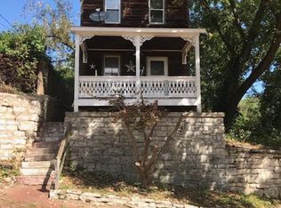 228 W 7th St, Alton, IL 62002