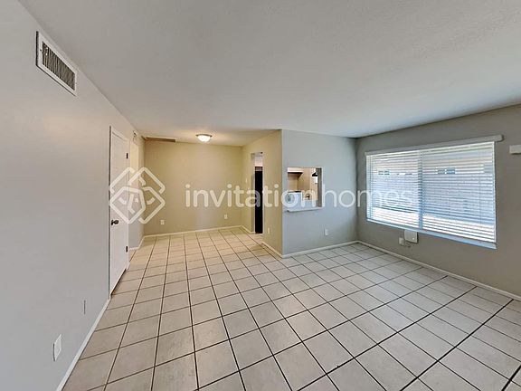 4th image of 3836 W Dunlap Ave #B
