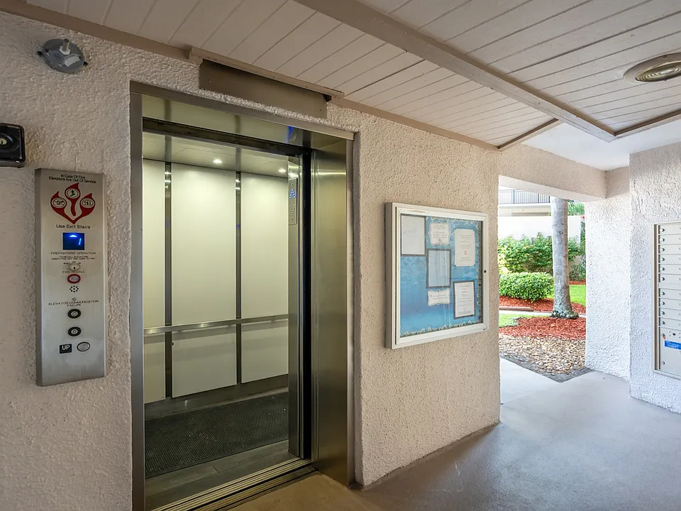 Elevator to all floors