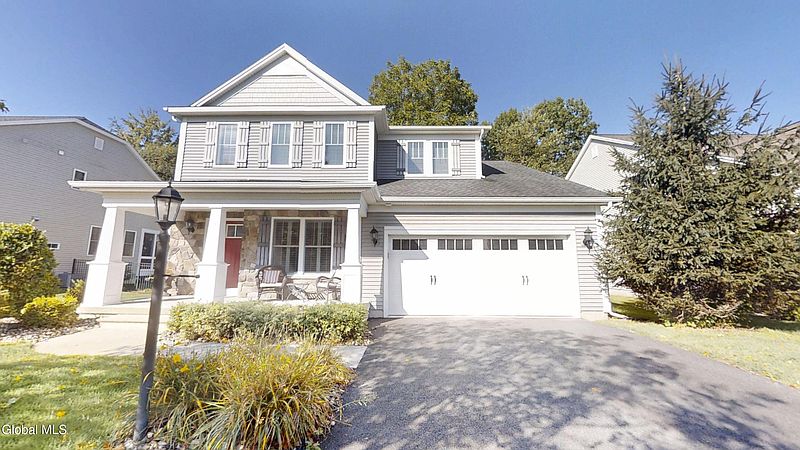 2nd image of 5 Maria Lane
