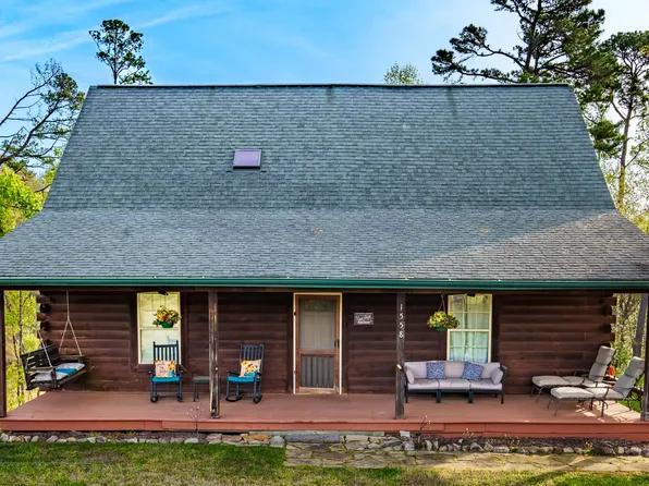 1558 Covington Rd, Dandridge, TN 37725