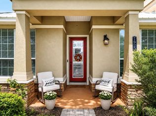 1925 Appalachee Cir, Tavares, FL 32778