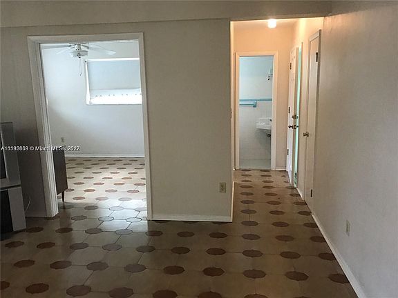 5th image of 518 Euclid Ave APT 3