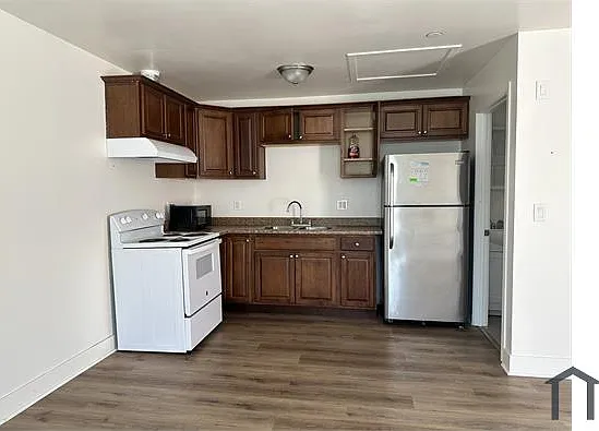 340 W 74th St — Photo 6