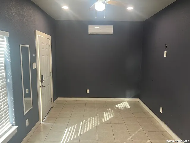 1750 W Craig Pl — Photo 7