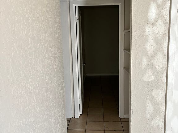 5th image of 818 Granada St