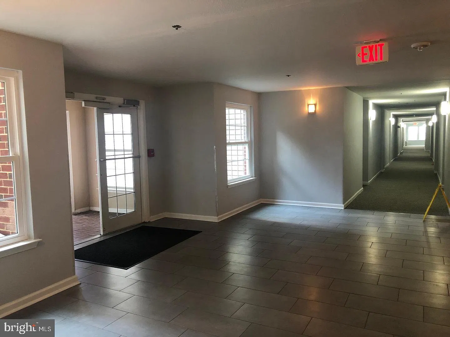 3311 Wyndham Cir — Photo 4