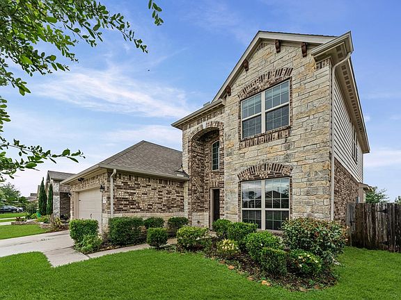 2nd image of 314 Marble Springs Ln