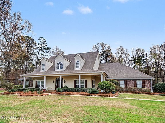5th image of 512 Susannah Dr
