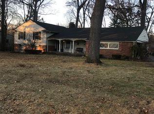 647 Hickory Heights Dr, Bloomfield Hills, MI 48304