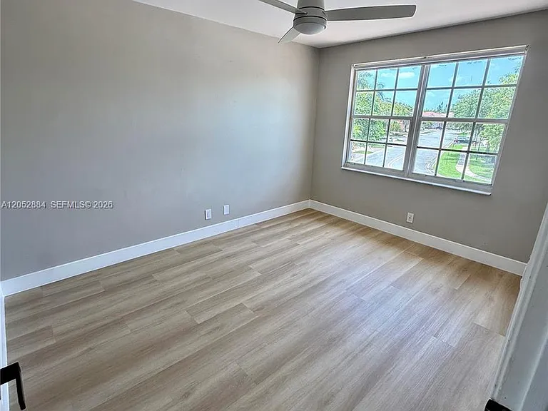 9411 NW 55th St — Photo 32