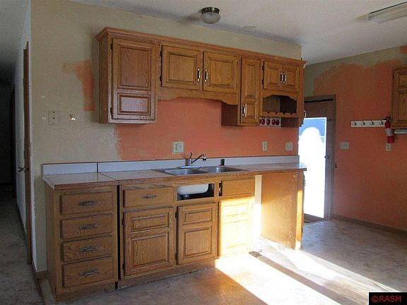 5th image of 1017 5th Ave S