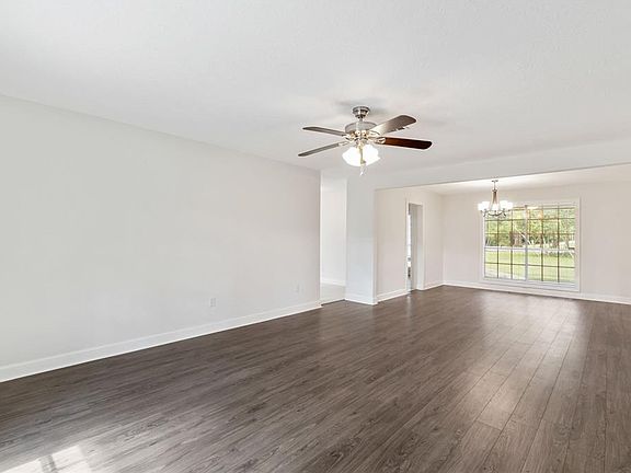 4th image of 27215 S Creek Dr
