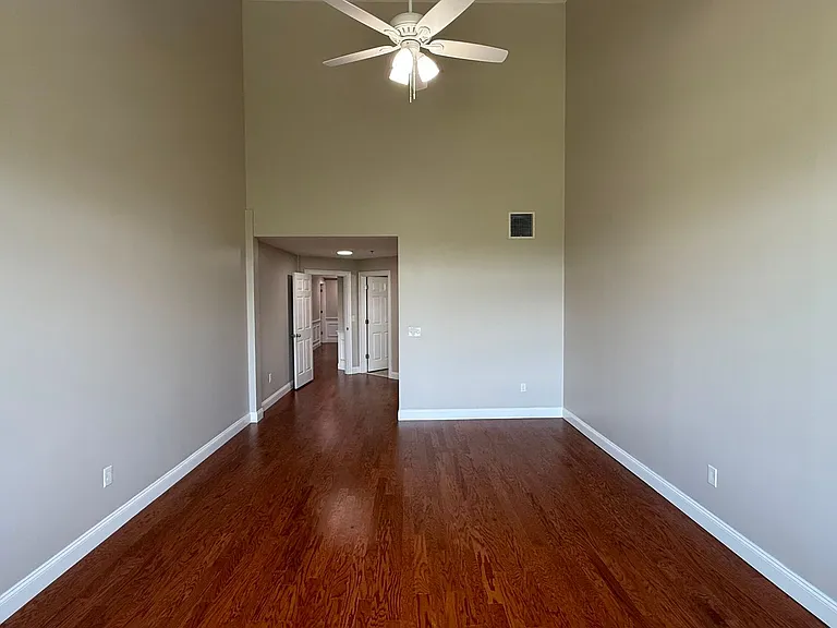 233 Magill Dr — Photo 41