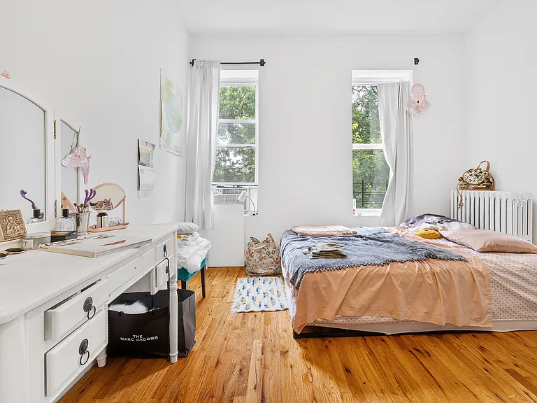 1285 Hancock St #2 — Photo 3
