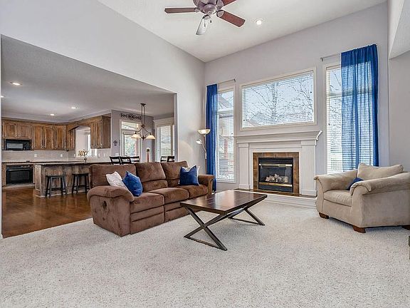 2nd image of 5708 NE Sapphire Ct