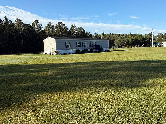 3rd image of 4224 Horse Pen Bay Rd.