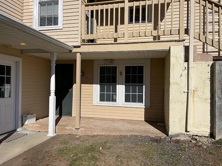 29 N Main St #A — Photo 12