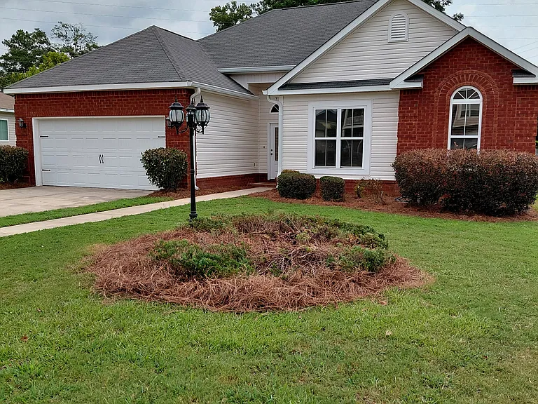 222 Piedmont Ln — Photo 2