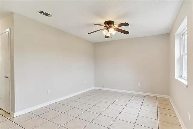 3 bed, 2.0 bath, 1500 sqft, $2,150 — Photo 3