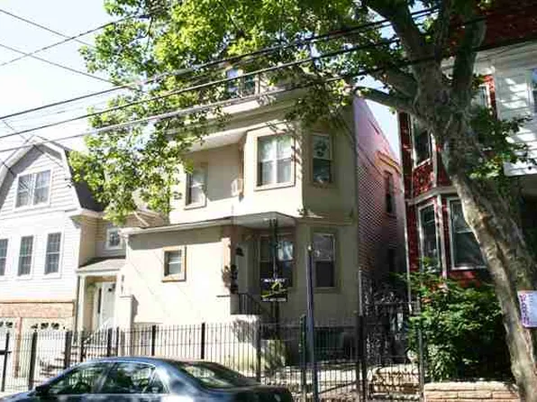 125 Grant Ave, Jersey City, NJ 07305