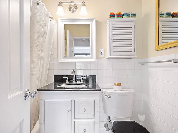 4th image of 205 W End Ave APT 12T