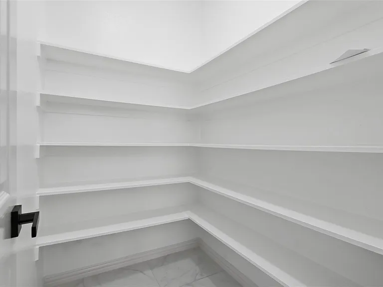 5001 Spicewood Dr — Photo 20