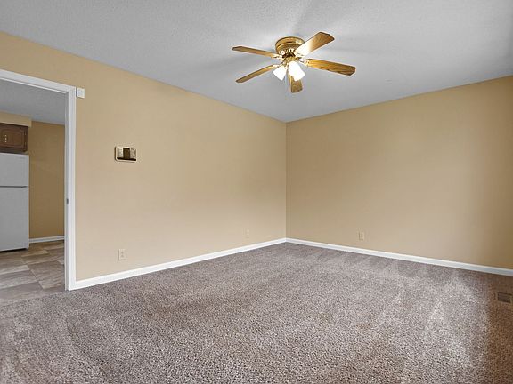 4th image of 1253 Cottonwood Dr